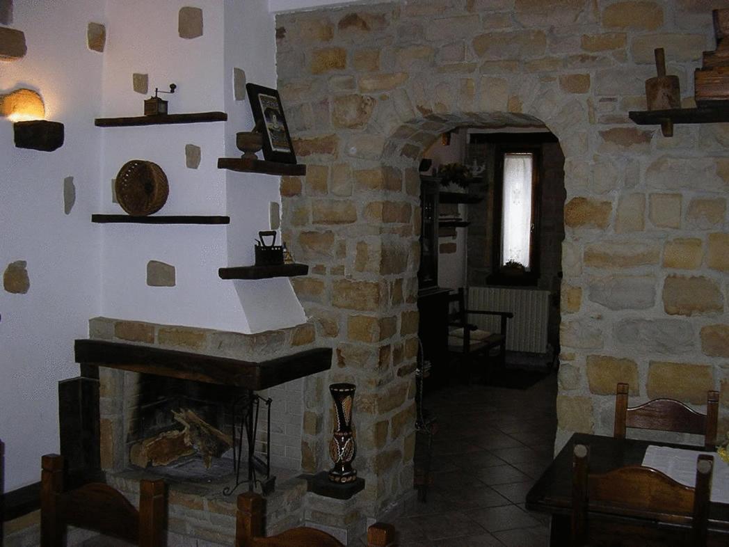 Azienda Agrituristica Colle San Giorgio Castiglione Messer Raimondo Luaran gambar